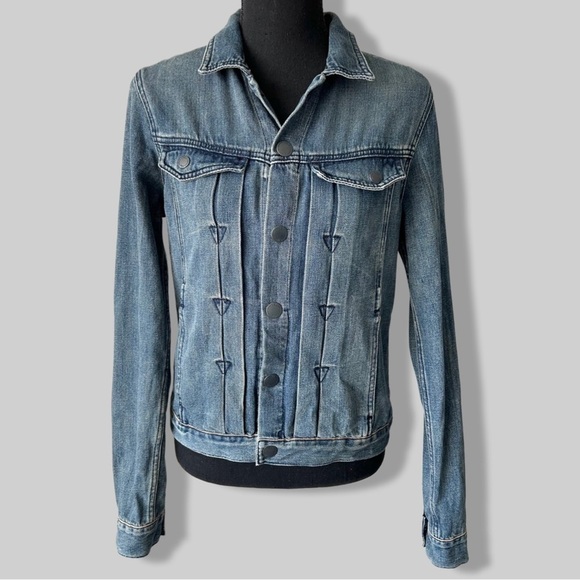 Volcom Jean Jacket With Crochet Accents On the  Back Made in USA - Picture 1 of 16